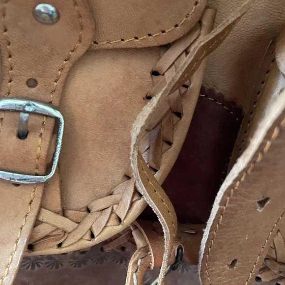 Handcrafted Leather Backpack - Picture 2 of 7